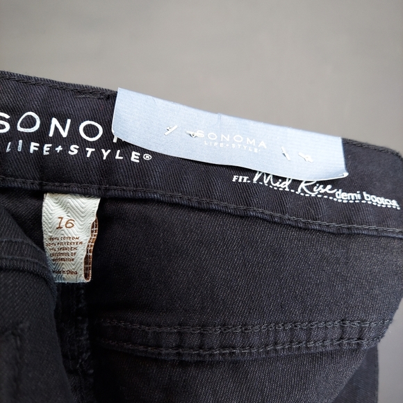 Sonoma Bootcut Jeans 16 Midrise Faux Leather Embroidered Pocket Demi Bootcut - Picture 6 of 6